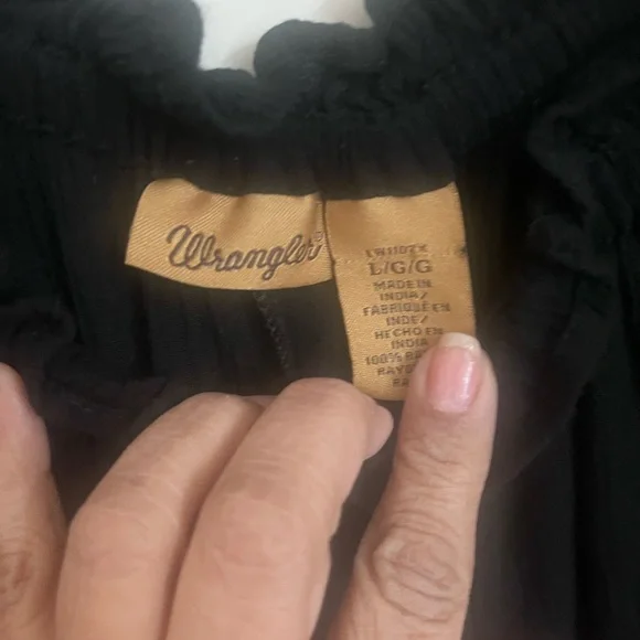 Wrangler Black Ruffled Top - Picture 3 of 7